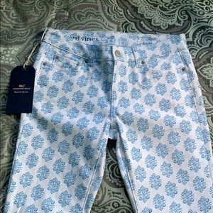 Vineyard Vines Medallion Skinny Jeans